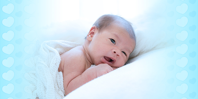 Perkembangan Bayi 1 Bulan, Saatnya Ia Menerima Stimulasi Fisik dan Kognitif