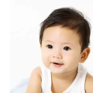 model rambut side part bayi