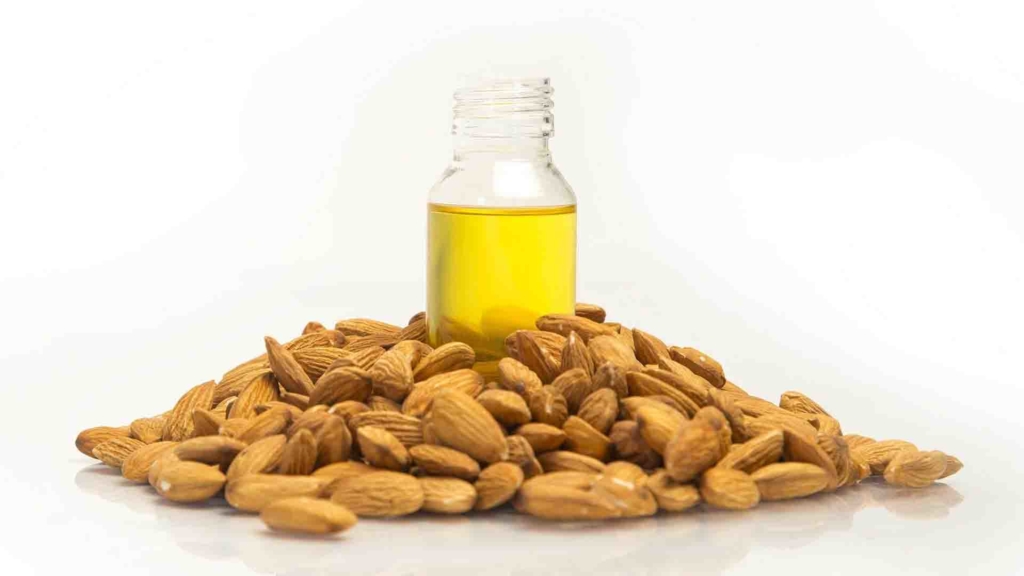 Manfaat Almond Oil