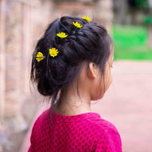 cara mengepang rambut anak