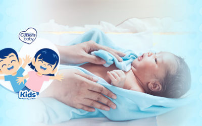 Cara Memandikan Bayi Baru Lahir sambil Menstimulasi Tumbuh Kembangnya