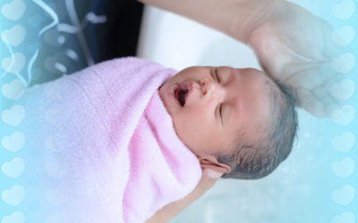 5 Cara Seru Ciptakan Momen Mandi Bayi Baru Lahir, Bisa Bikin Mereka Makin Pintar, Lho!
