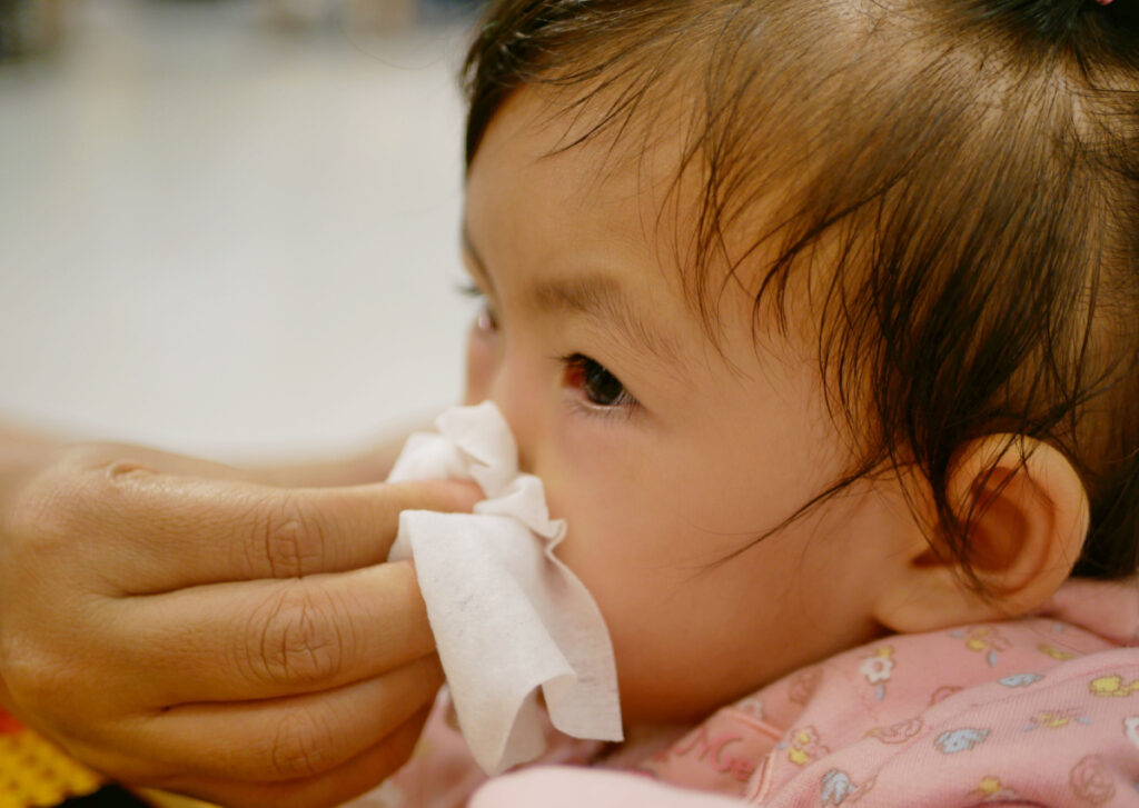 mengatasi hidung tersumbat pada bayi di malam hari