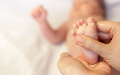 Ternyata, Ini 7 Manfaat Minyak Telon untuk Bayi Baru Lahir!