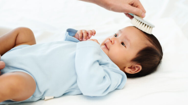 Cari Tahu Fakta Menarik Warna Rambut Bayi di Sini!