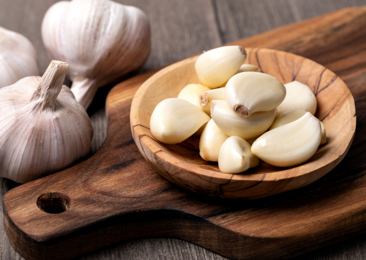 01. Cari Tahu Manfaat Bawang Putih untuk Atasi Batuk Pilek Bayi di Sini!